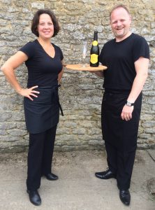 Welsh tenor Mark surprises with a stunning singing waiters performance