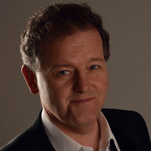 Bassbaritone Peter Classical Opera Singer for Hire Hartley Voices